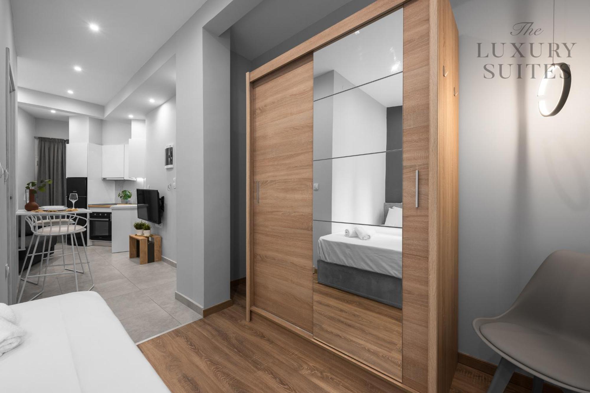 Mavili, The Luxury Suites Thessaloniki Exterior foto